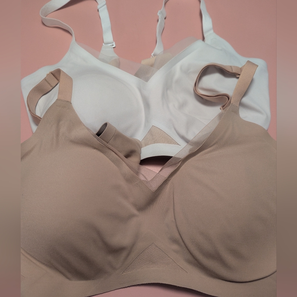 Two Honeylove CrossOver Wireless Bras Sand Beige and White Large